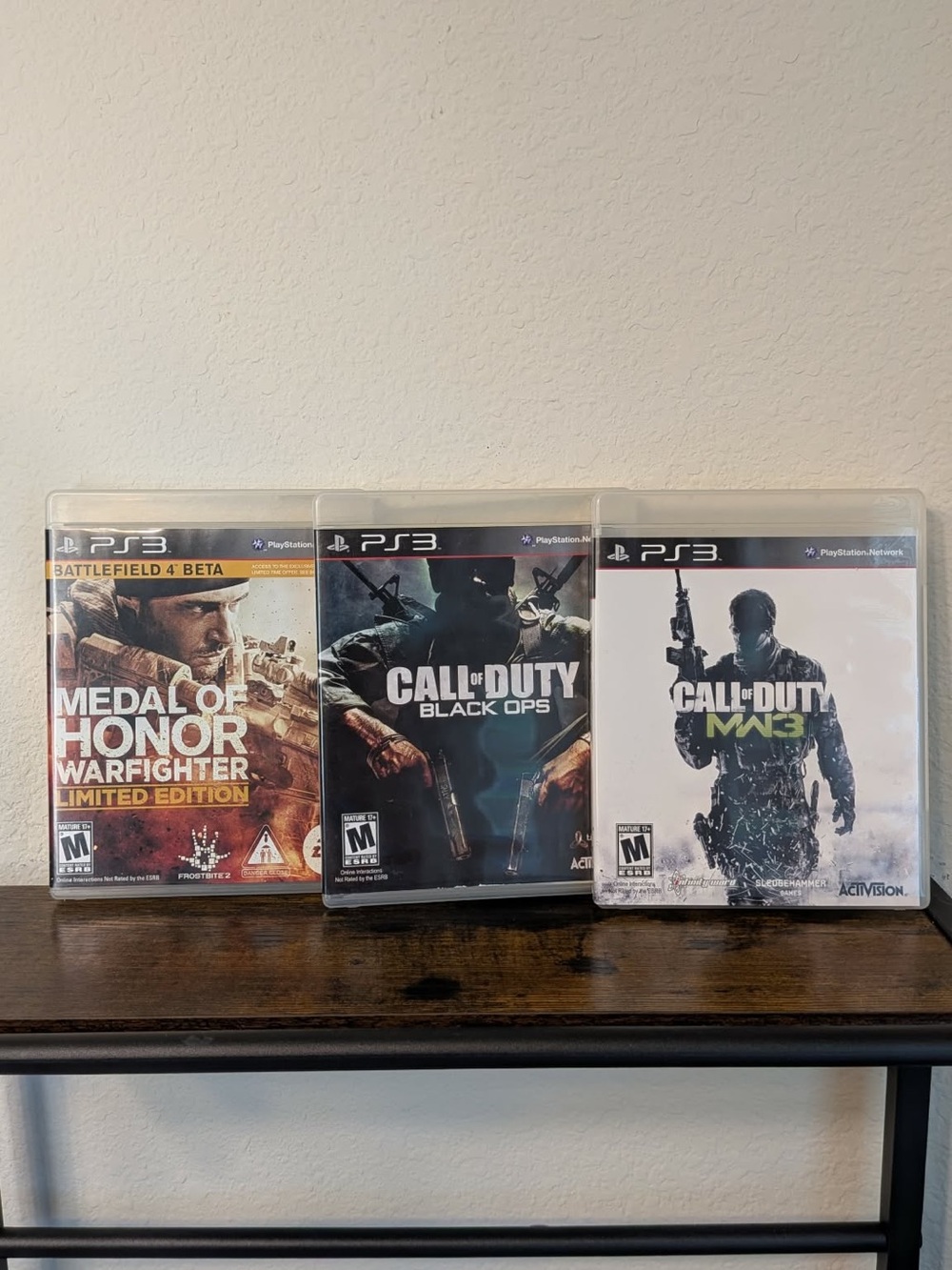 Lot of 3 PS3 games Medal of Honor Warfighter LE, and 2 Call of Duty games.  PO